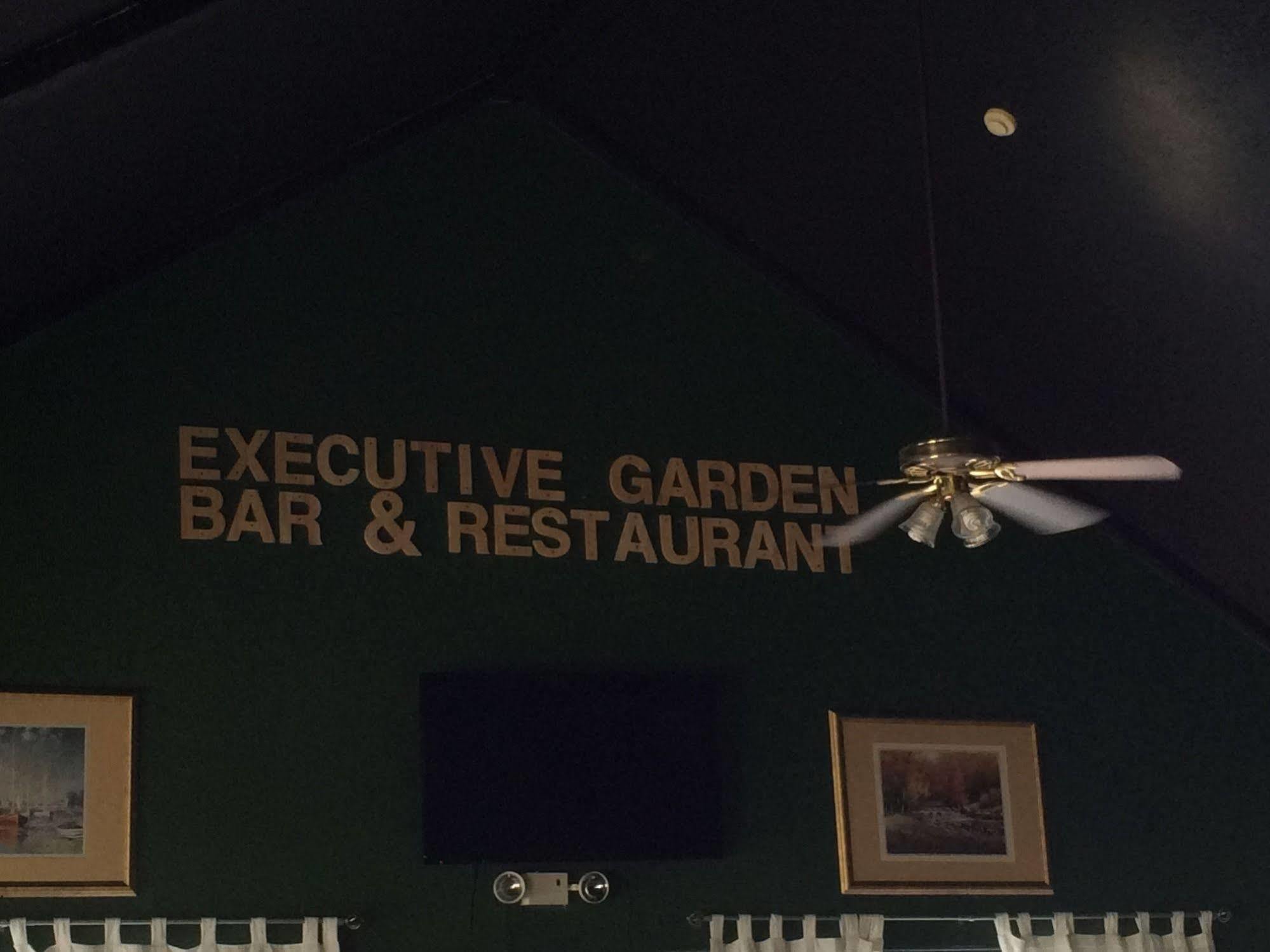 Executive Garden Titusville Hotel Zewnętrze zdjęcie